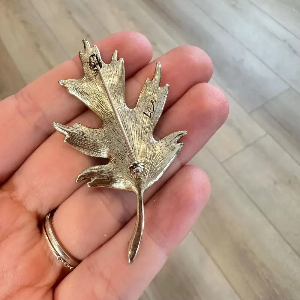 Vintage Liz Claiborne Signed Leaf Brooch Pin Enamel Gold Tone Rhinestones Fall